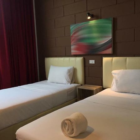 The Zell Hotel Buriram Luaran gambar
